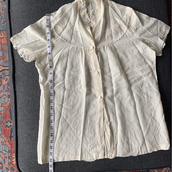 Cottage Core Victorian Shirt - Picture 4 of 11